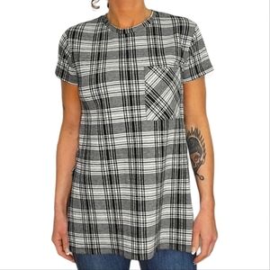 Zara Plaid Sweater Tunic Medium Black White Short Sleeve